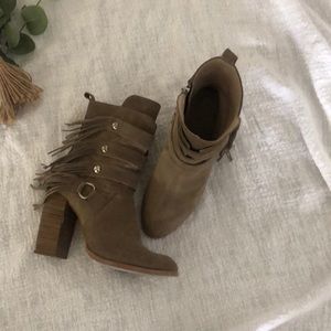 Zara Brown Fringe Boots!